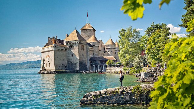 Lake Geneva & Swiss Alps - 4 Days - European Driving Vacation
